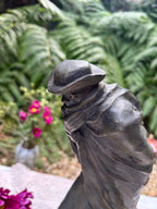 Escultura peregrino de José María Acuña.