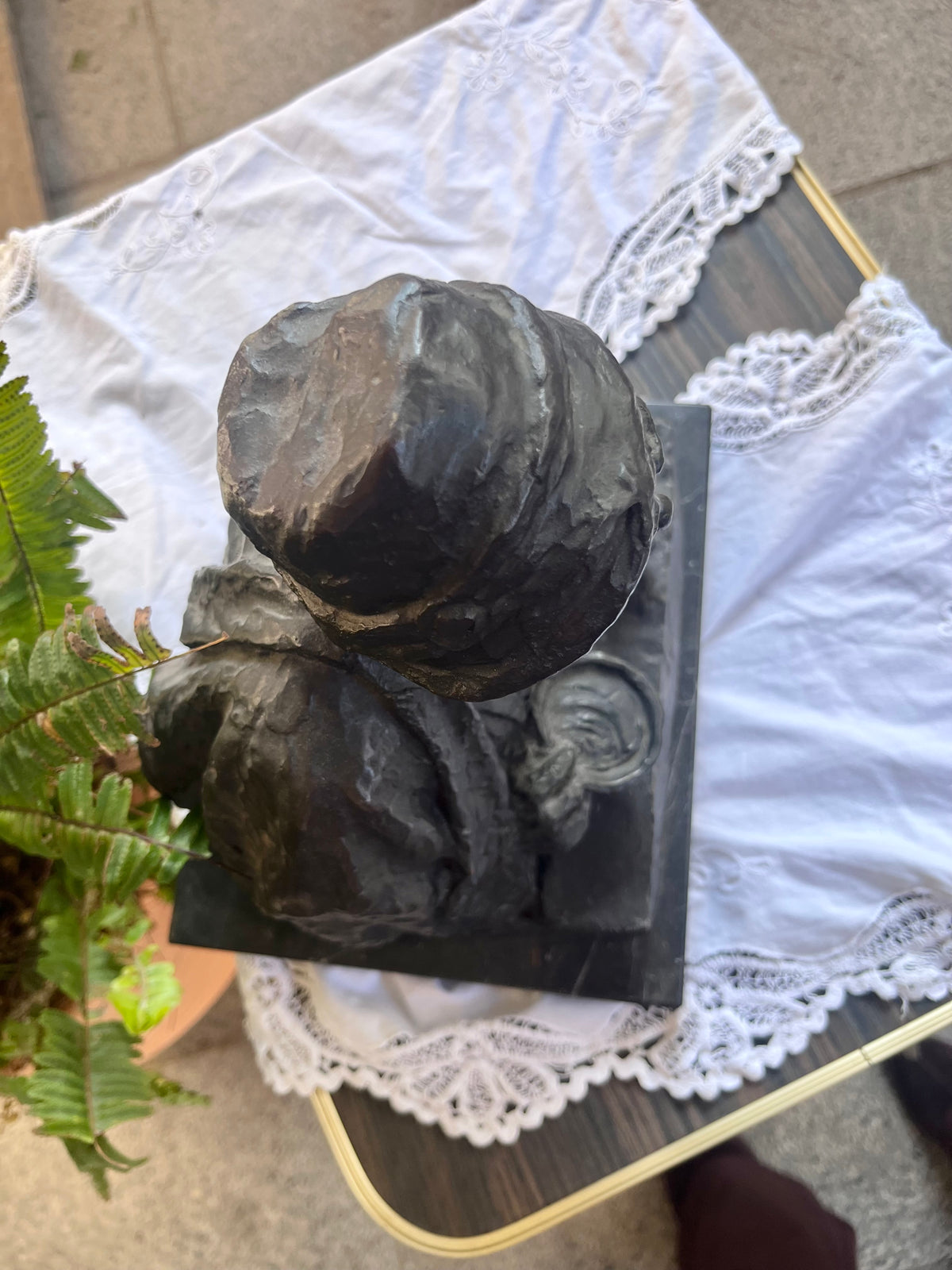 Escultura de bronce . José María Acuña.