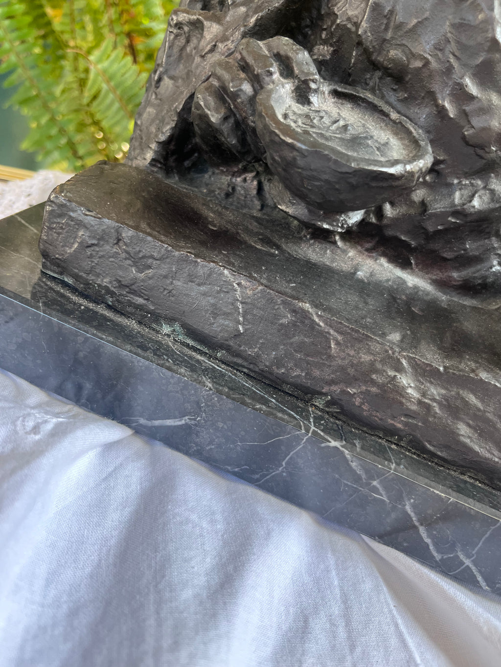 Escultura de bronce . José María Acuña.