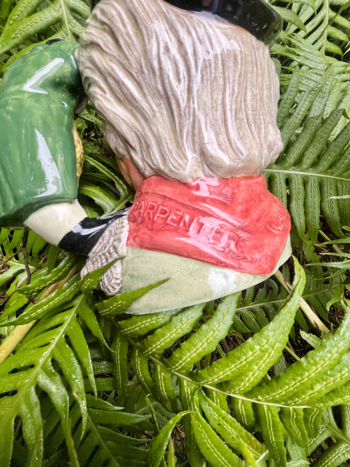 Jarra de colecciòn Doulton & co. “La morsa y el carpintero”