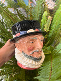 Jarra colecciòn Doulton. Beefeater.