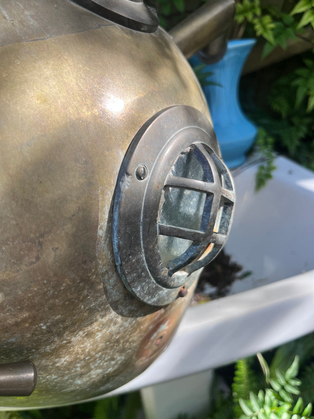 Antigua Réplica de escafandra buzo.