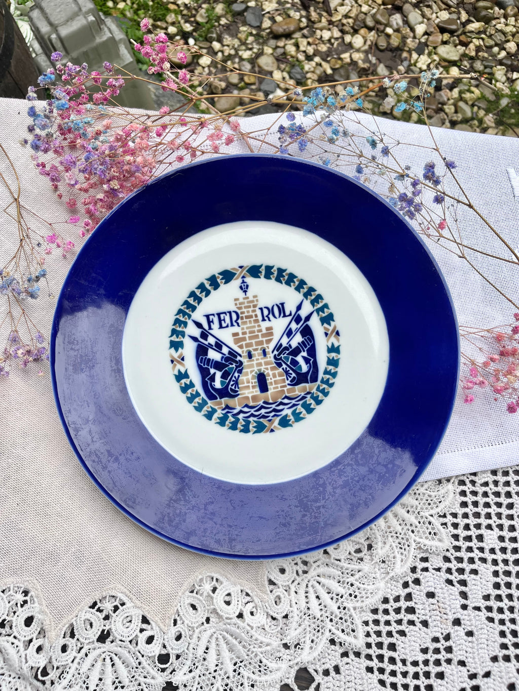 Plato de Sargadelos dedicado a Ferrol.