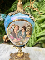 Sevres. Jarra porcelana y bronce.