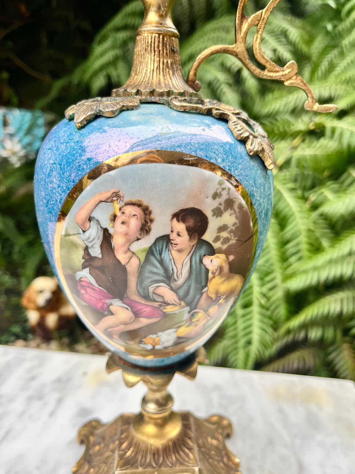 Sevres. Jarra porcelana y bronce.