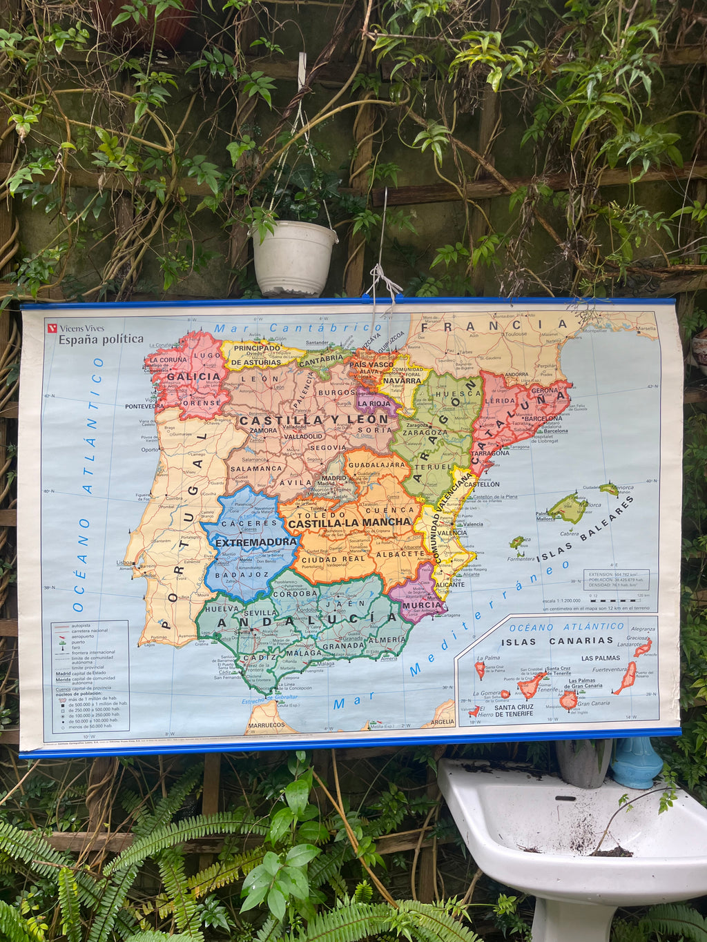 Mapa físico y político de Europa. Años 70.