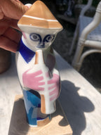 Figura Gaiteiro de Sargadelos sobre base de Màrmol.
