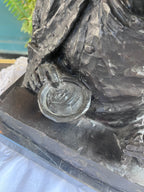 Escultura de bronce . José María Acuña.