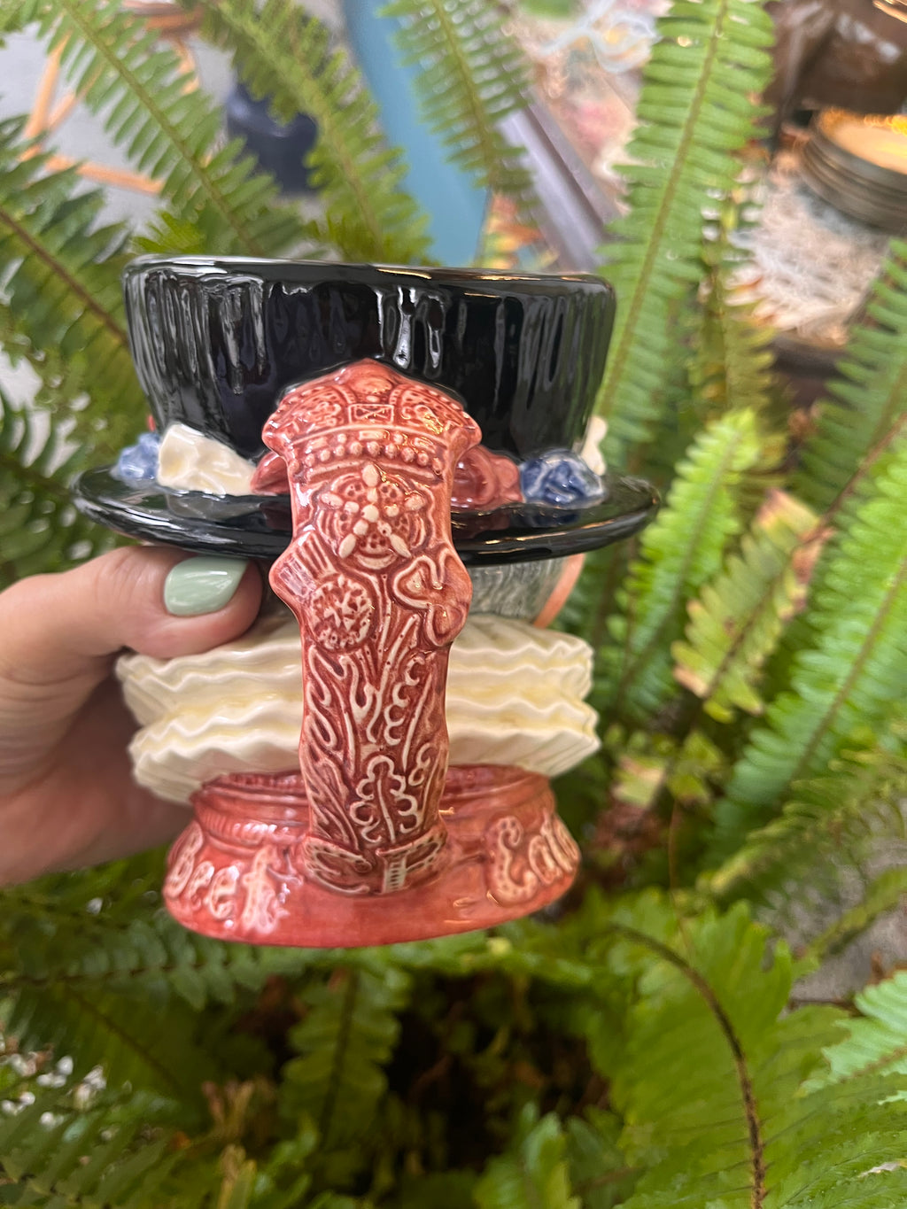 Jarra colecciòn Doulton. Beefeater.
