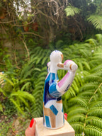 Figura labrador de Sargadelos sobre base de Màrmol.