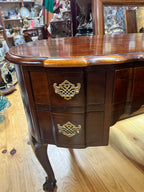 Mesa despacho en madera.