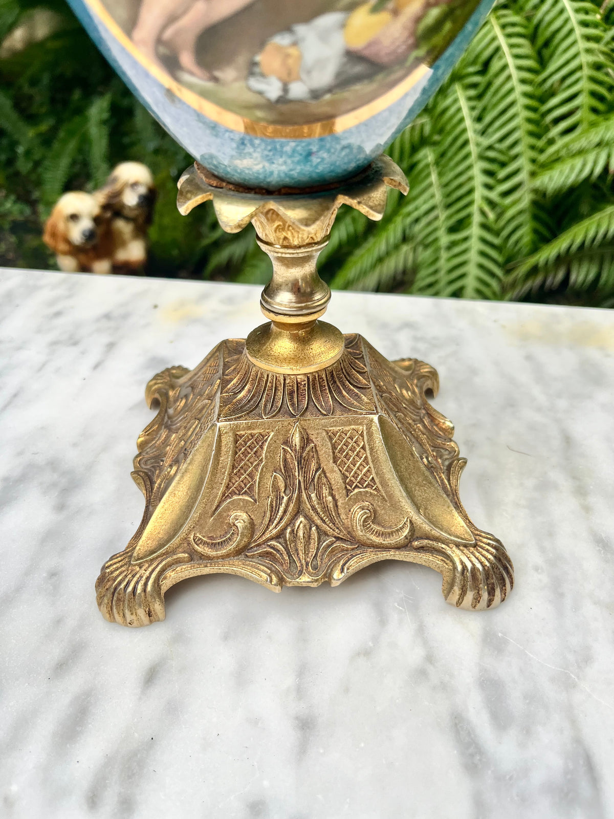 Sevres. Jarra porcelana y bronce.