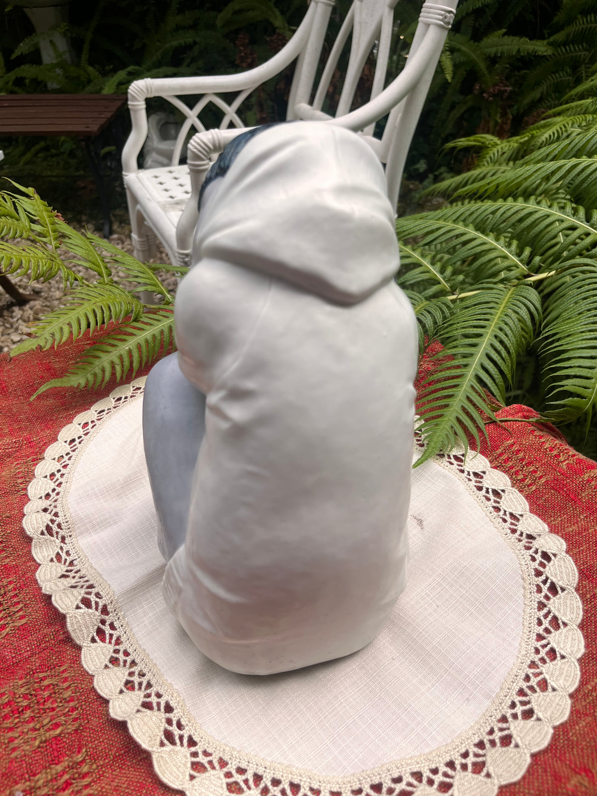 Figura esquimal de porcelana Lladró .